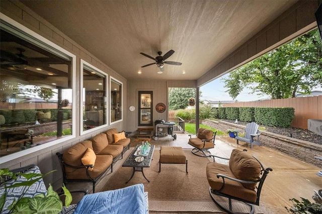 15609 Linden Street, Overland Park, KS 66224