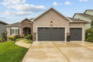 15609 Linden Street, Overland Park, KS 66224