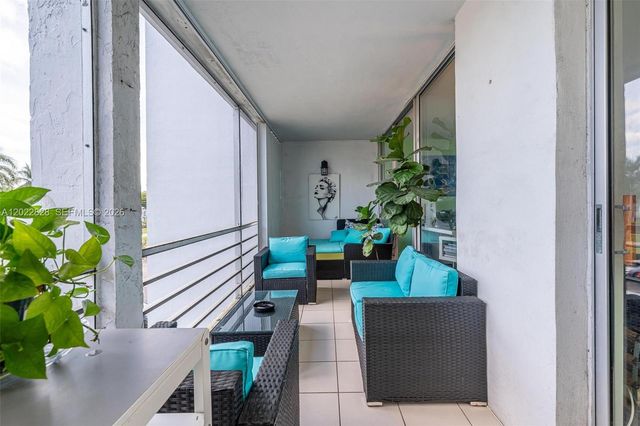 6923 Cypress Rd C12, Plantation, FL 33317