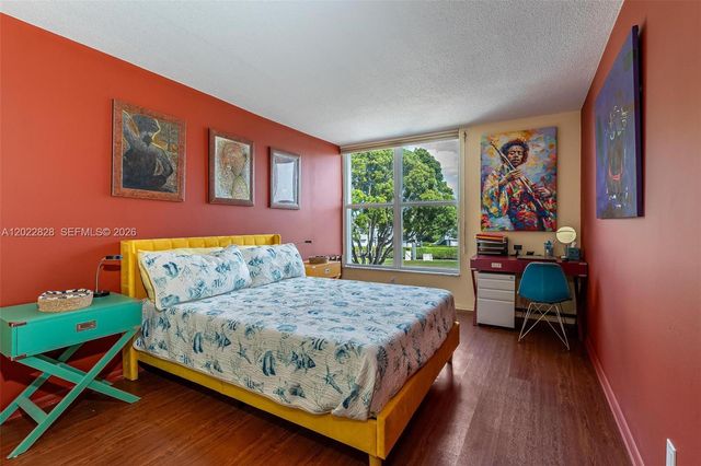 6923 Cypress Rd C12, Plantation, FL 33317