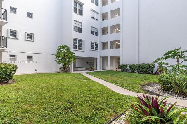 6923 Cypress Rd C12, Plantation, FL 33317