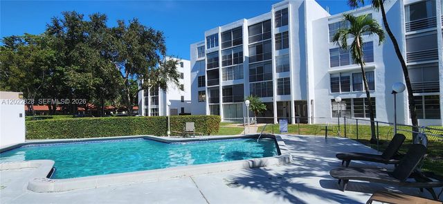 6923 Cypress Rd C12, Plantation, FL 33317