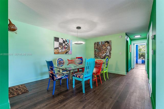 6923 Cypress Rd C12, Plantation, FL 33317