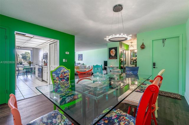 6923 Cypress Rd C12, Plantation, FL 33317