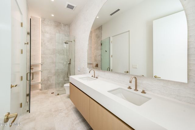 6649 E Ocotillo Road, Paradise Valley, AZ 85253