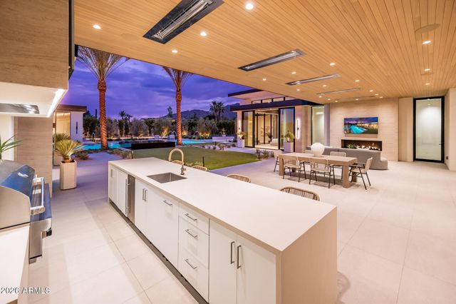 6649 E Ocotillo Road, Paradise Valley, AZ 85253