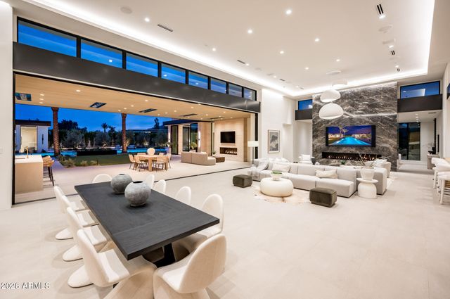6649 E Ocotillo Road, Paradise Valley, AZ 85253