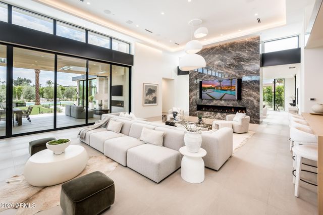 6649 E Ocotillo Road, Paradise Valley, AZ 85253