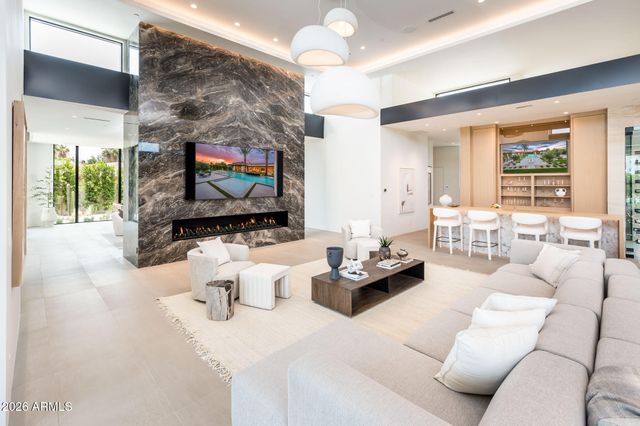 6649 E Ocotillo Road, Paradise Valley, AZ 85253