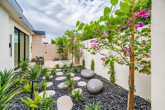 6649 E Ocotillo Road, Paradise Valley, AZ 85253