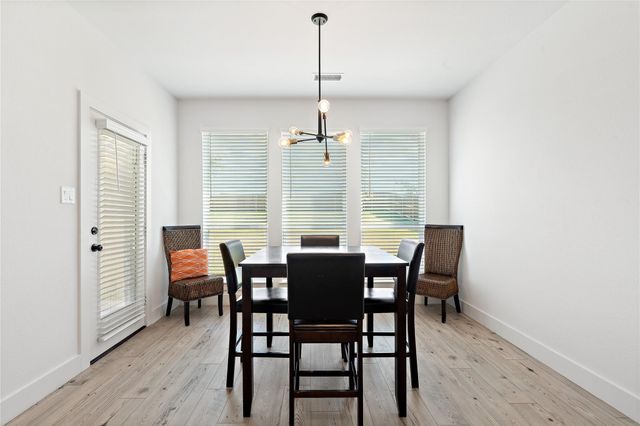 704 S HIDDEN LAKES Drive, Desoto, TX 75115