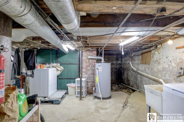 12 Kenmore Avenue, Jamestown, NY 14701