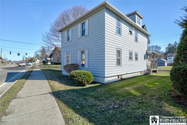 12 Kenmore Avenue, Jamestown, NY 14701