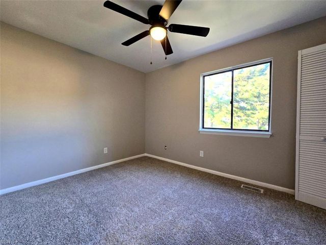 1542 Malibu PL, Newport News, VA 23608