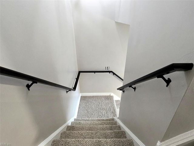 1542 Malibu PL, Newport News, VA 23608