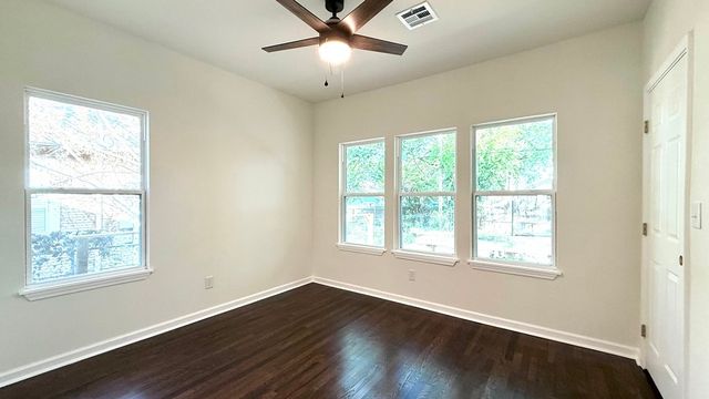 2239 E 8th Street, Tulsa, OK 74104