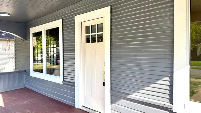 2239 E 8th Street, Tulsa, OK 74104
