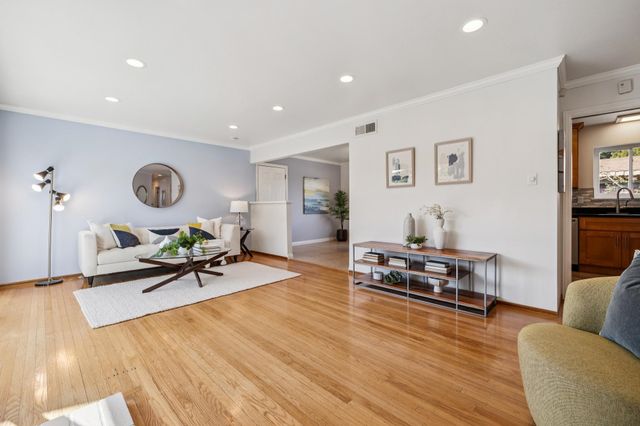 5355 Bayview Ave, Richmond, CA 94804