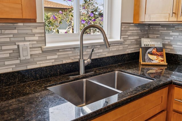 5355 Bayview Ave, Richmond, CA 94804