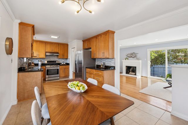 5355 Bayview Ave, Richmond, CA 94804