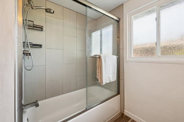 5355 Bayview Ave, Richmond, CA 94804