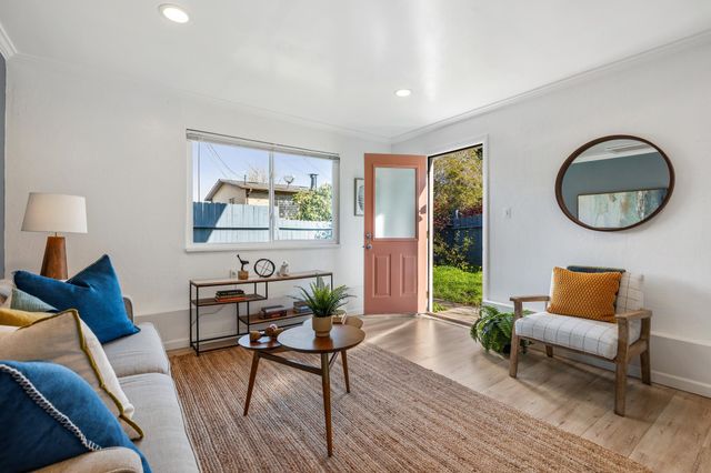 5355 Bayview Ave, Richmond, CA 94804