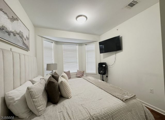 102 E Elizabeth Ave 412, Linden City, NJ 07036
