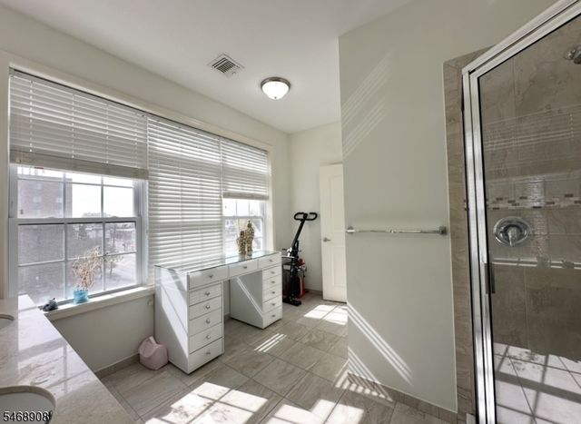 102 E Elizabeth Ave 412, Linden City, NJ 07036