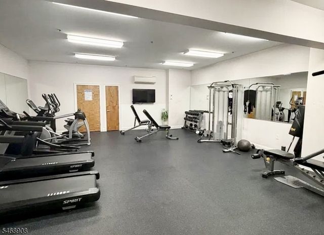 102 E Elizabeth Ave 412, Linden City, NJ 07036