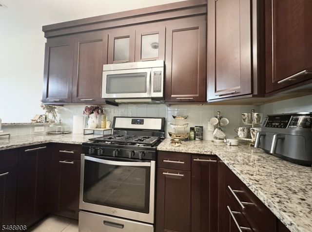 102 E Elizabeth Ave 412, Linden City, NJ 07036