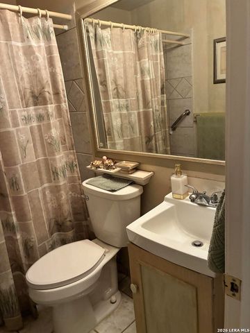 8306 Staton Dr, San Antonio, TX 78224