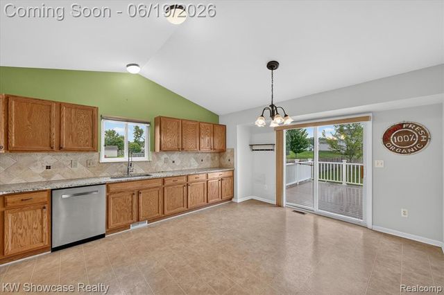 8196 Loon Lane, Grand Blanc, MI 48439