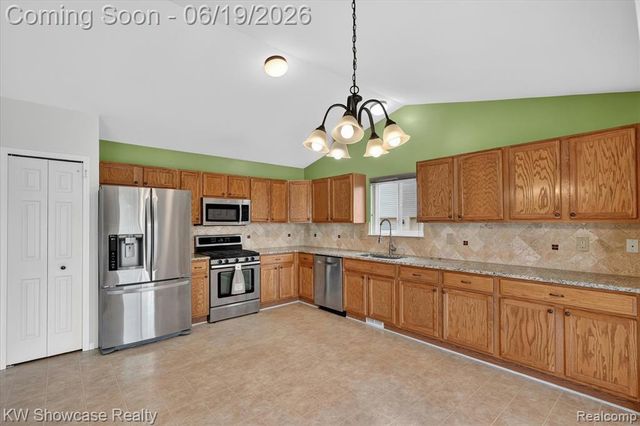 8196 Loon Lane, Grand Blanc, MI 48439