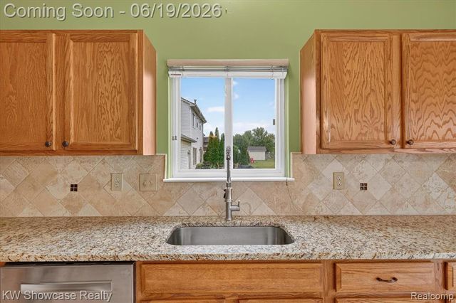 8196 Loon Lane, Grand Blanc, MI 48439