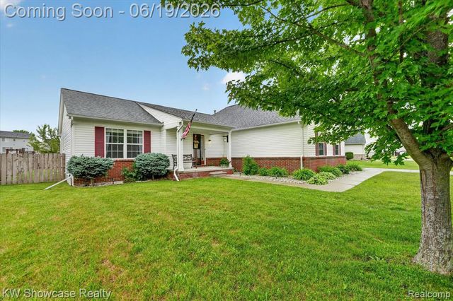 8196 Loon Lane, Grand Blanc, MI 48439