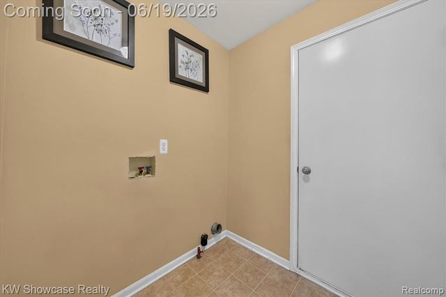 8196 Loon Lane, Grand Blanc, MI 48439