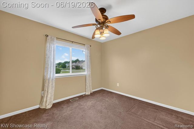8196 Loon Lane, Grand Blanc, MI 48439