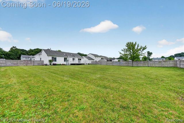 8196 Loon Lane, Grand Blanc, MI 48439