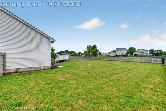 8196 Loon Lane, Grand Blanc, MI 48439
