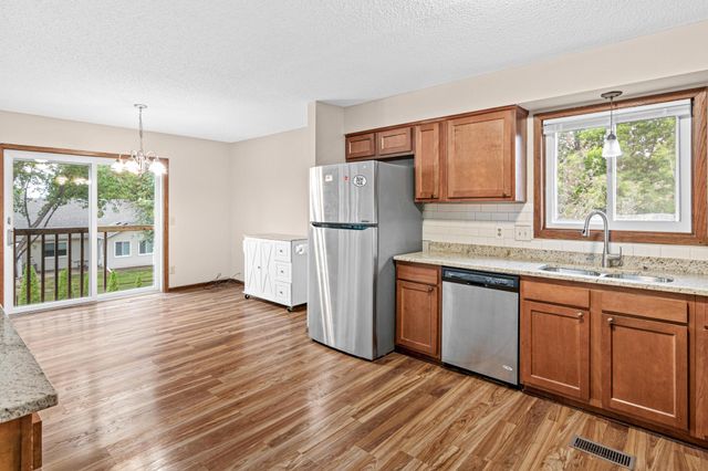 3749 Goodwin Court N, Oakdale, MN 55128