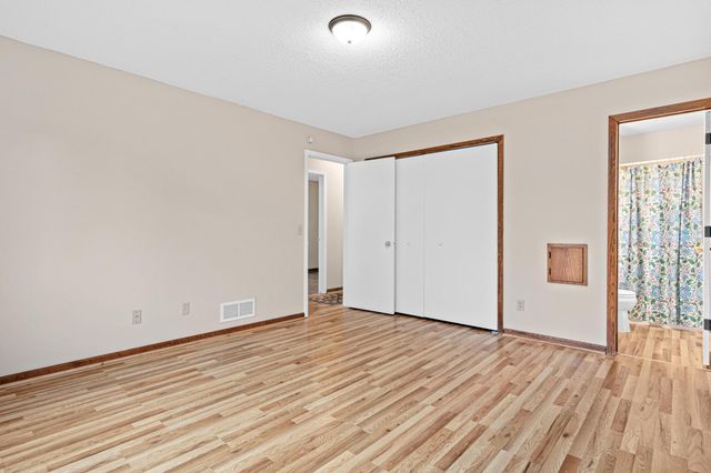 3749 Goodwin Court N, Oakdale, MN 55128