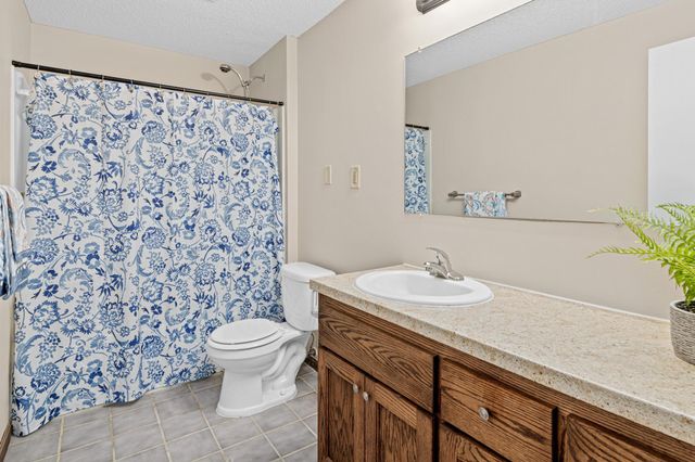 3749 Goodwin Court N, Oakdale, MN 55128