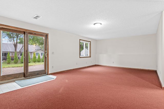 3749 Goodwin Court N, Oakdale, MN 55128