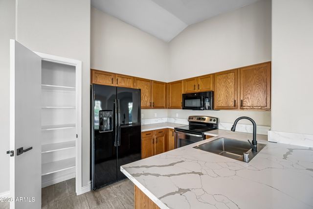 10614 W Crimson Lane, Avondale, AZ 85392