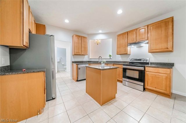 4977 Lake View Drive, Peninsula, OH 44264