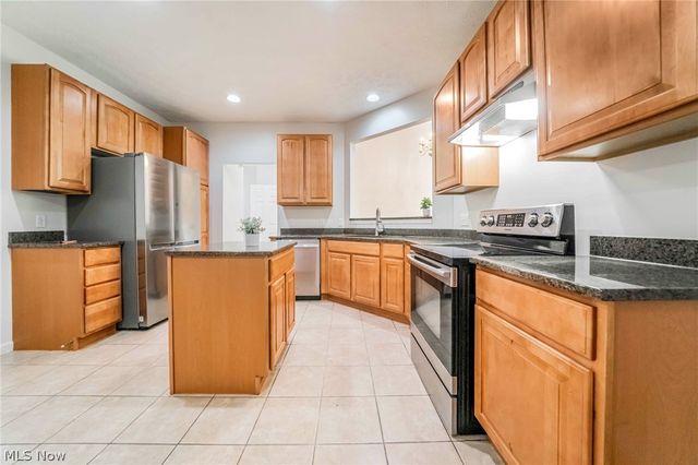 4977 Lake View Drive, Peninsula, OH 44264