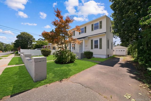 50 Bittermint Street, Islip, NY 11751