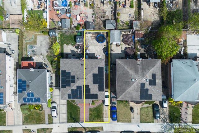 25733 149th Road, Rosedale, NY 11422