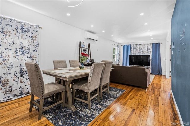 25733 149th Road, Rosedale, NY 11422