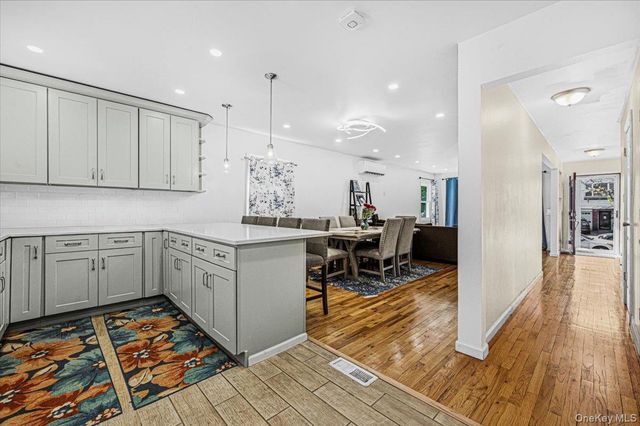 25733 149th Road, Rosedale, NY 11422